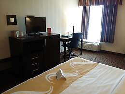 Quality Inn & Suites Escanaba North