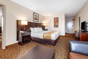 Quality Inn & Suites Escanaba North