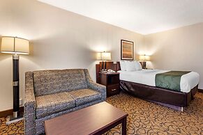 Quality Inn & Suites Escanaba North