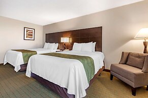 Quality Inn & Suites Escanaba North