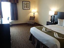 Quality Inn & Suites Escanaba North