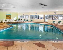 Quality Inn & Suites Escanaba North