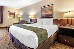 Quality Inn & Suites Escanaba North