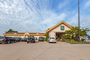 Quality Inn & Suites Escanaba North