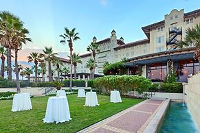 Grand Galvez Resort, Autograph Collection