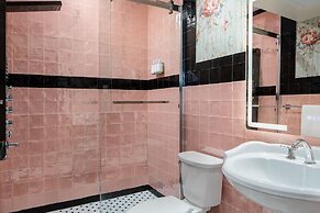 Grand Galvez Resort, Autograph Collection