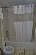 Days Inn by Wyndham Panama City Beach/Ocean Front