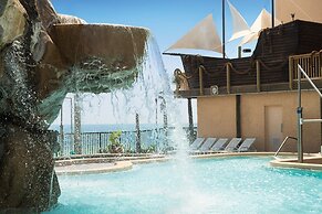 Days Inn by Wyndham Panama City Beach/Ocean Front