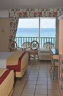 Days Inn by Wyndham Panama City Beach/Ocean Front