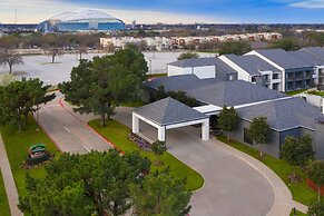Courtyard by Marriott Dallas Arlington/Entertainment Dist