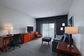 Courtyard by Marriott Dallas Arlington/Entertainment Dist