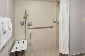 Courtyard by Marriott Dallas Arlington/Entertainment Dist