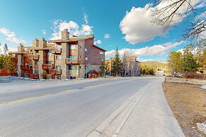 Pine Ridge Condominiums