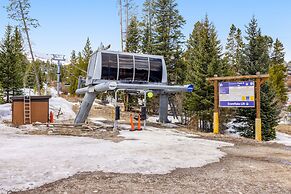 Pine Ridge Condominiums