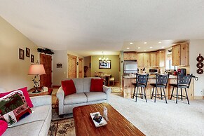 Pine Ridge Condominiums