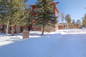 Pine Ridge Condominiums