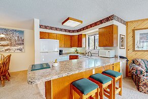 Pine Ridge Condominiums