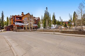 Pine Ridge Condominiums