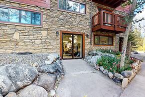 Pine Ridge Condominiums