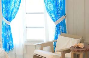 Small Hope Bay Lodge