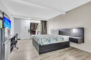 Motel 6 Summerville, SC – Azalea Square