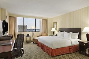 Hilton Fort Wayne at the Grand Wayne Convention Center