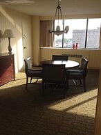 Hilton Fort Wayne at the Grand Wayne Convention Center