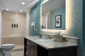 Doubletree by Hilton Hotel Norfolk Airport