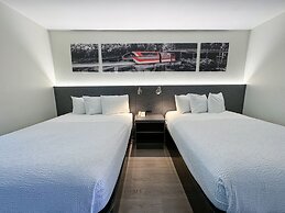 Ramada by Wyndham Anaheim Convention Center