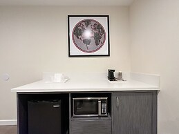 Ramada by Wyndham Anaheim Convention Center