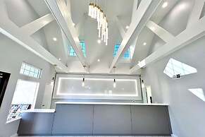 Ramada by Wyndham Anaheim Convention Center