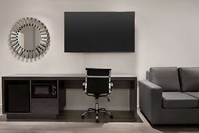 Ramada by Wyndham Anaheim Convention Center