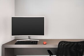 Ramada by Wyndham Anaheim Convention Center