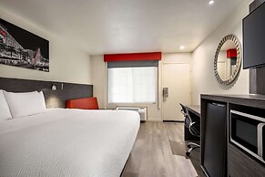 Ramada by Wyndham Anaheim Convention Center