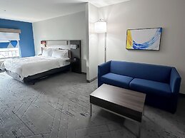 Holiday Inn Express Hotel & Suites New Philadelphia by IHG