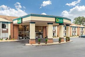 Quality Inn & Suites Apex - Holly Springs