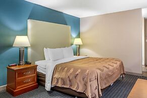 Quality Inn & Suites Apex - Holly Springs