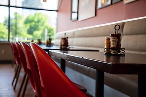 Holiday Inn Grand Rapids Downtown by IHG