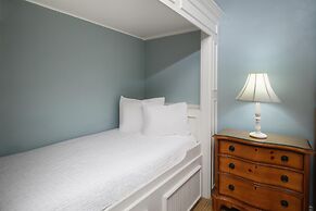 Best Western Grandma's Feather Bed