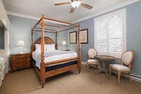 Best Western Grandma's Feather Bed