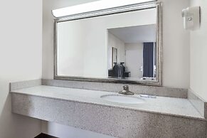 Knights Inn - Fredericksburg