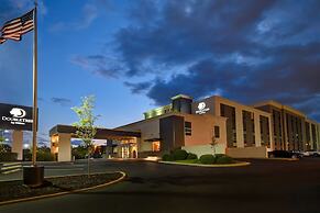DoubleTree by Hilton St. Louis Airport
