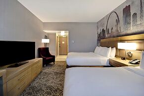 DoubleTree by Hilton St. Louis Airport