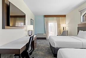 La Quinta Inn & Suites by Wyndham Santa Cruz