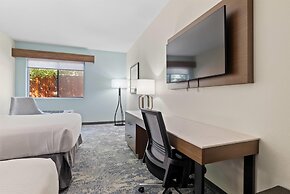 La Quinta Inn & Suites by Wyndham Santa Cruz