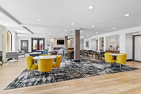 La Quinta Inn & Suites by Wyndham Santa Cruz