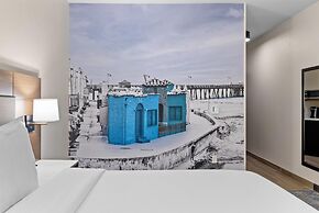 La Quinta Inn & Suites by Wyndham Santa Cruz