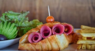 Romance Alexandria Hotel