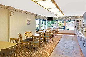 Travelodge by Wyndham Rapid City