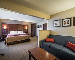 Quality Inn & Suites Boonville - Columbia